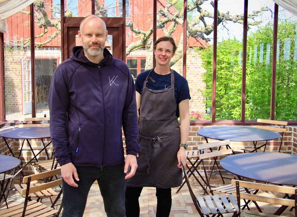 Titti och Johan tar över vinbaren Skänken