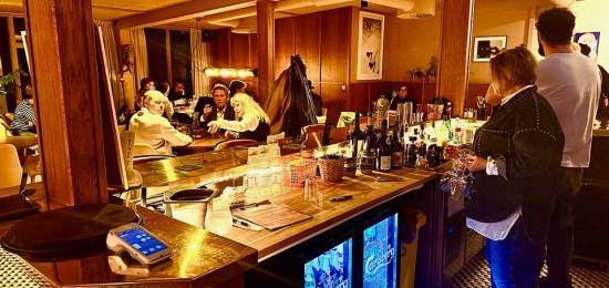 Poe's på Salthallarna